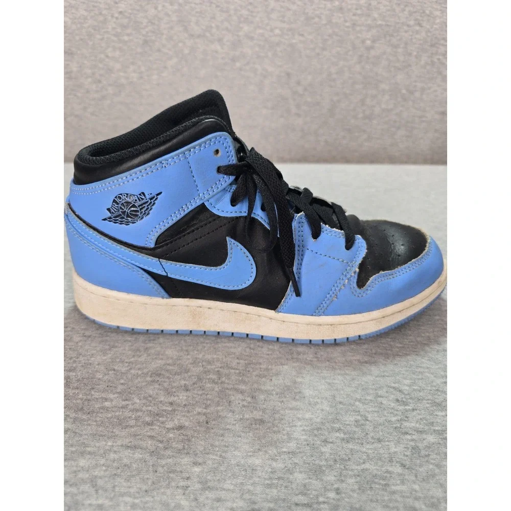 Air Jordan 1 Mid GS University Blue Black DQ8423-401 Size 6.5Y Kids Sneaker